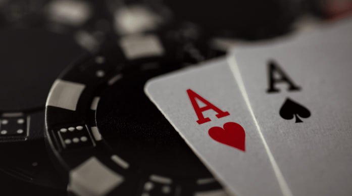 Antarmuka permainan Starburst di chongtogel dengan gulungan dan tabel pembayaran